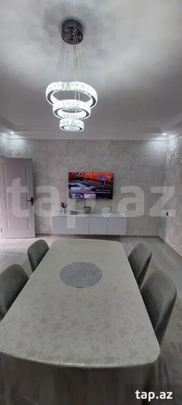 Satılır 6 otaqlı həyət evi