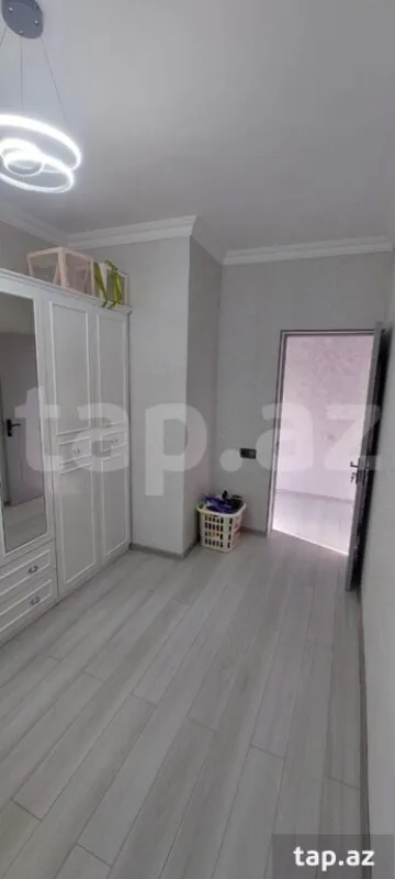 Satılır 6 otaqlı həyət evi