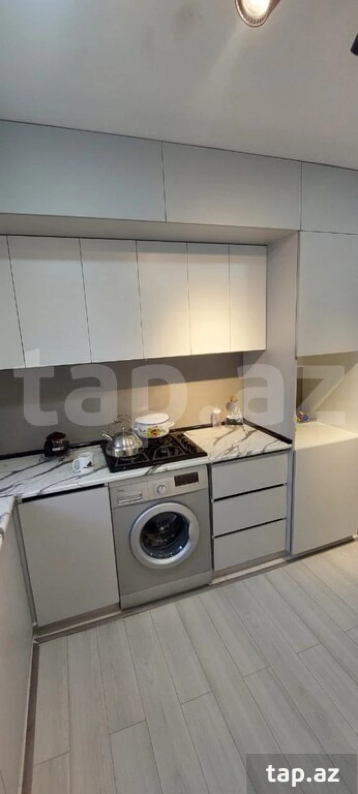 Satılır 6 otaqlı həyət evi