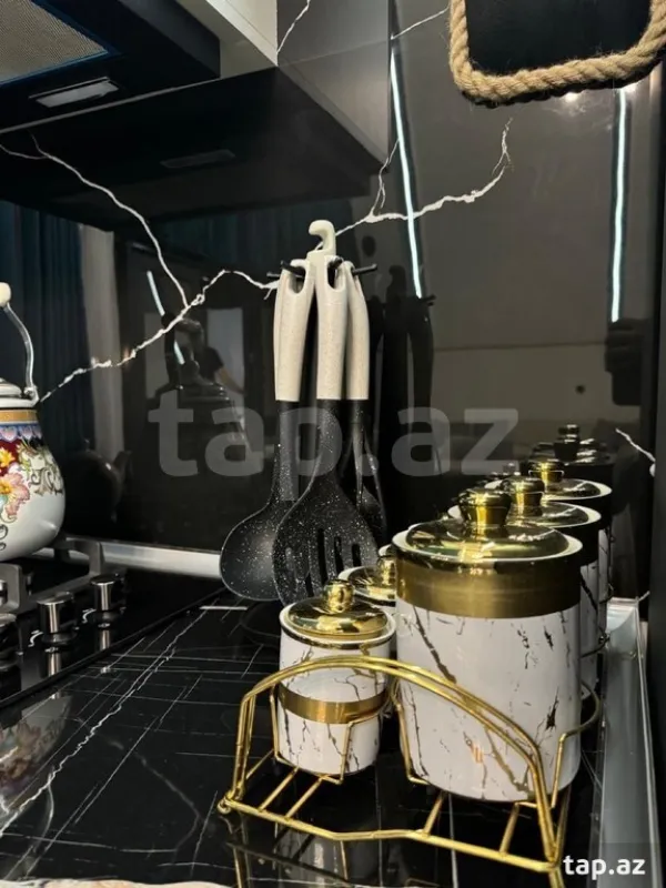 Kirayə verilir 3 otaqlı həyət evi