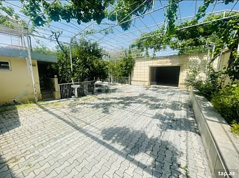 Satılır 9 otaqlı həyət evi 300 m² — Kürdəmir 9 otaq 300.00 m²