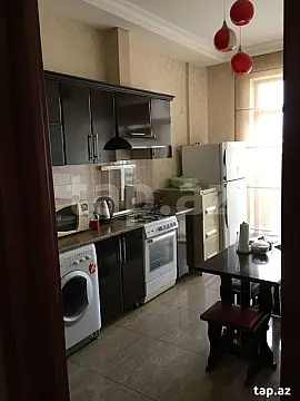 Satılır 3 otaqlı yeni tikili 136 m²