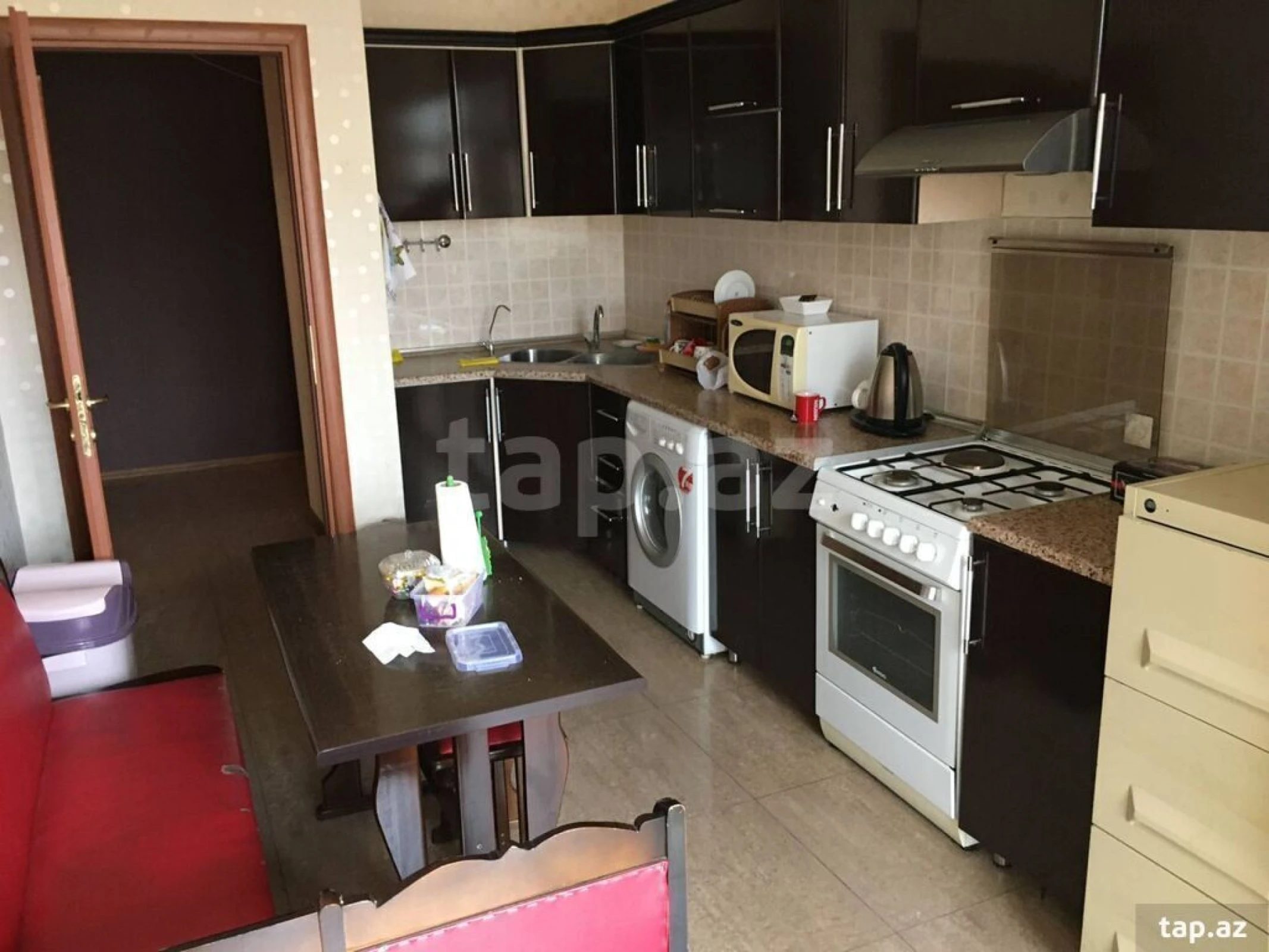 Satılır 3 otaqlı yeni tikili 136 m²
