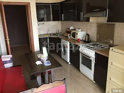 Satılır 3 otaqlı yeni tikili 136 m²
