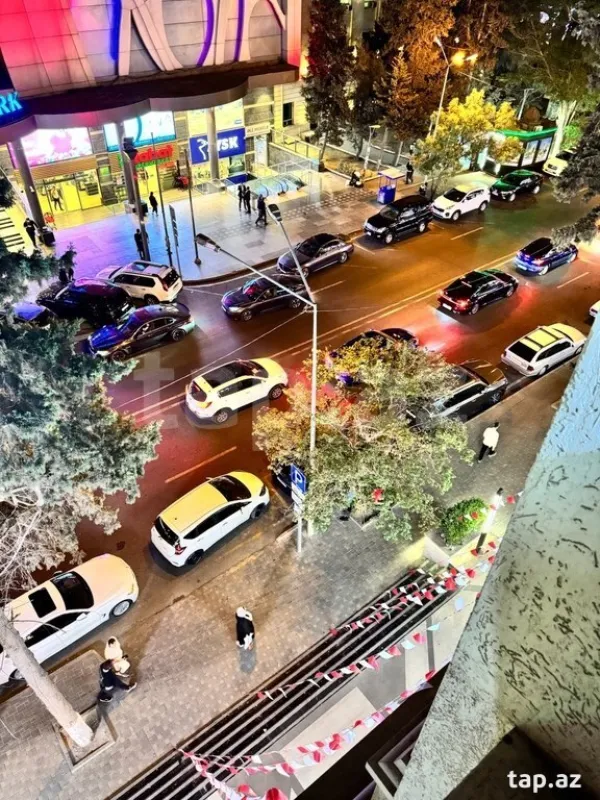 Kirayə verilir 2 otaqlı yeni tikili 119 m²