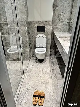 Kirayə verilir 2 otaqlı yeni tikili 119 m²