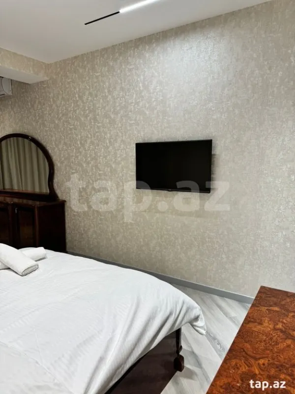 Kirayə verilir 2 otaqlı yeni tikili 119 m²