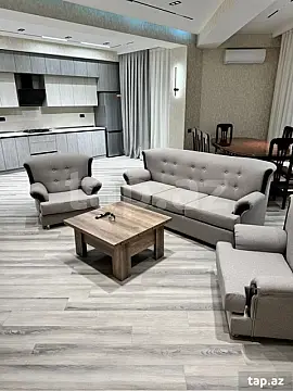 Kirayə verilir 2 otaqlı yeni tikili 119 m²