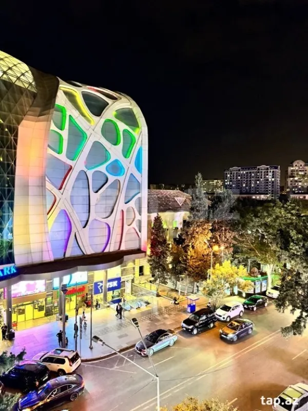 Kirayə verilir 2 otaqlı yeni tikili 119 m²