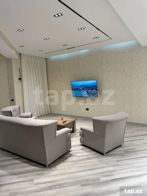 Kirayə verilir 2 otaqlı yeni tikili 119 m²