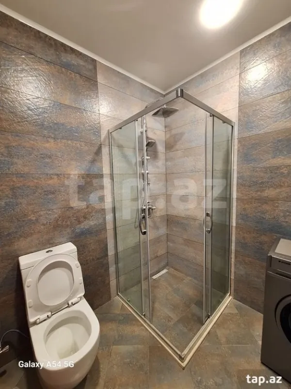 Kirayə verilir 2 otaqlı yeni tikili 80 m²