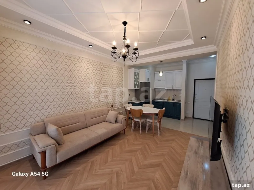 Kirayə verilir 2 otaqlı yeni tikili 80 m²