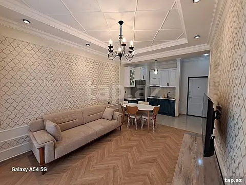 Kirayə verilir 2 otaqlı yeni tikili 80 m²