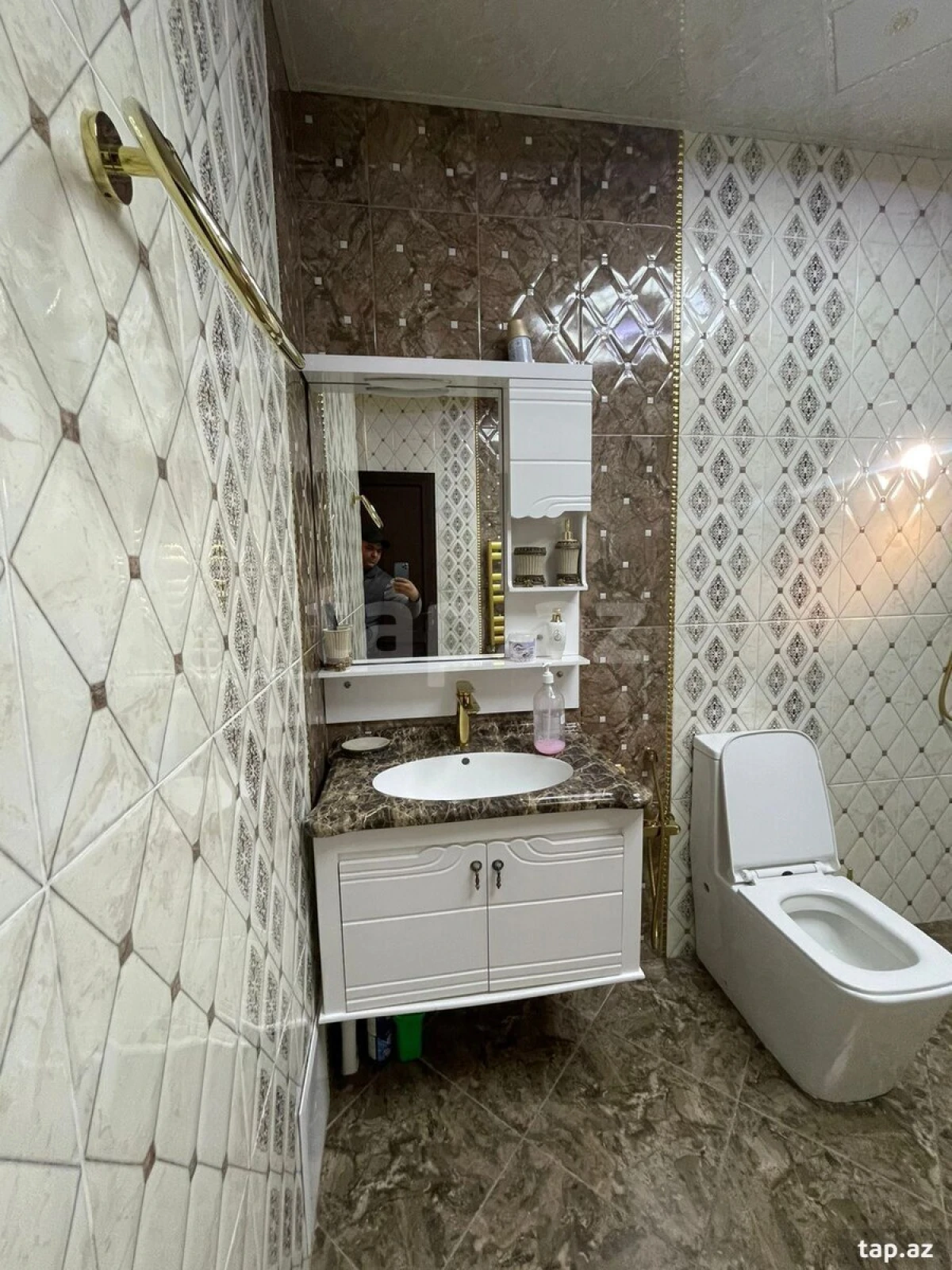 Satılır 4 otaqlı həyət evi