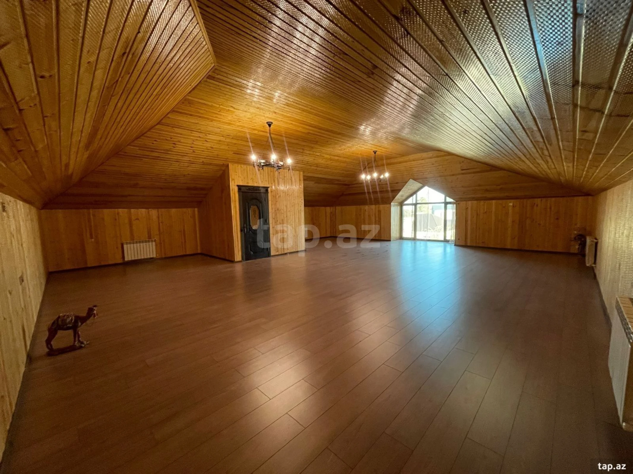 Satılır 4 otaqlı həyət evi