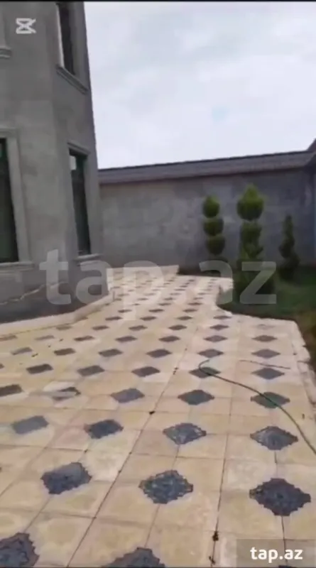 Satılır 4 otaqlı həyət evi