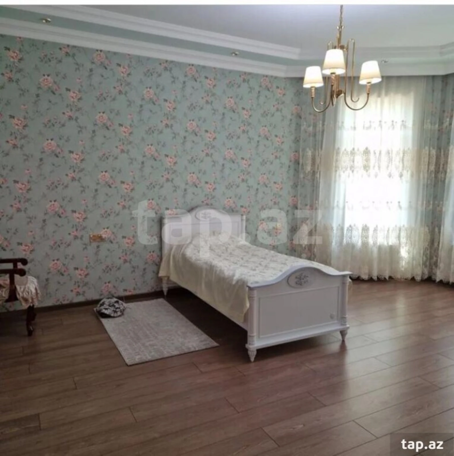 Satılır 4 otaqlı həyət evi
