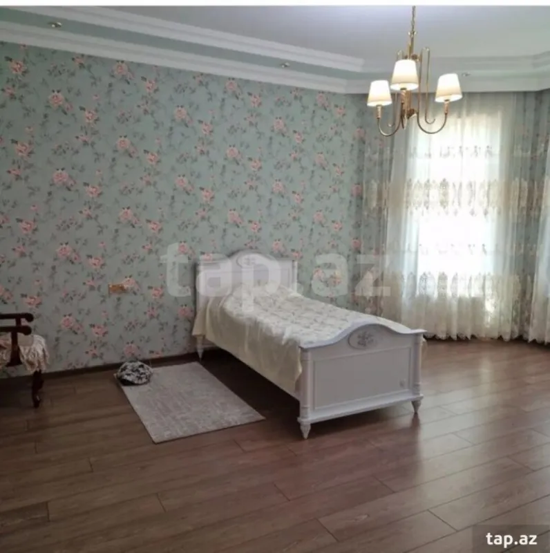 Satılır 4 otaqlı həyət evi