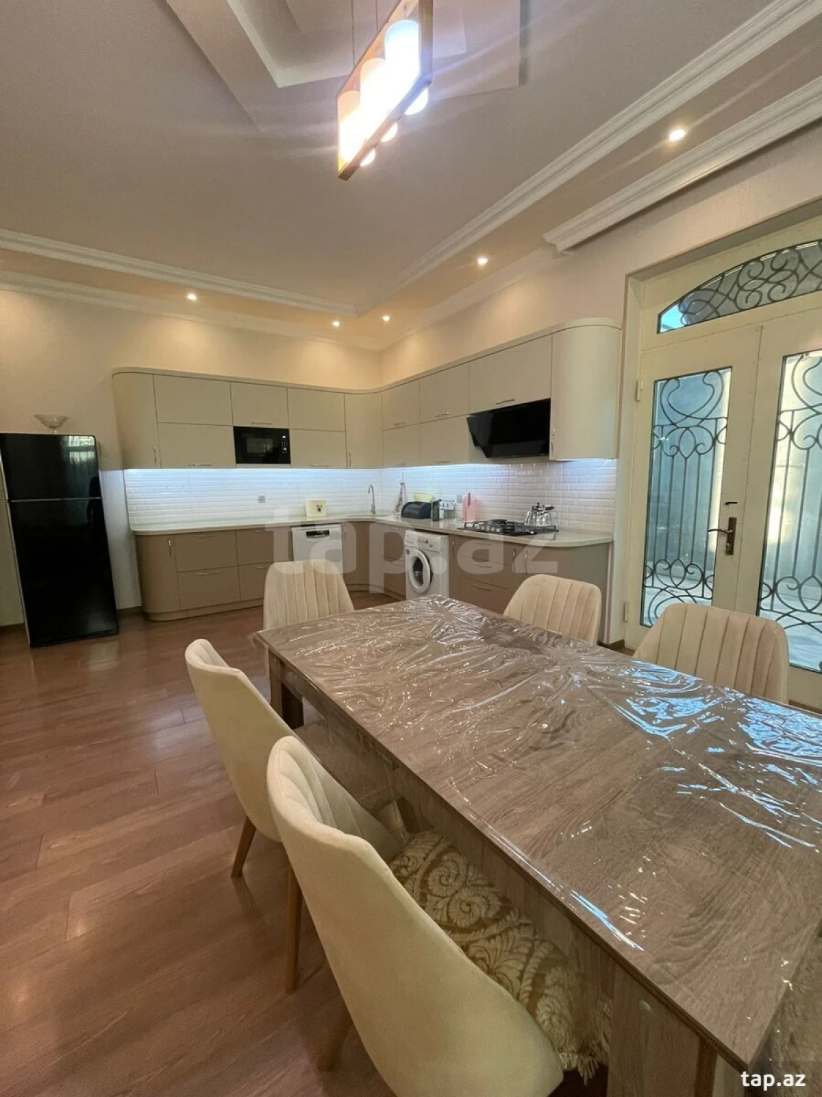 Satılır 4 otaqlı həyət evi
