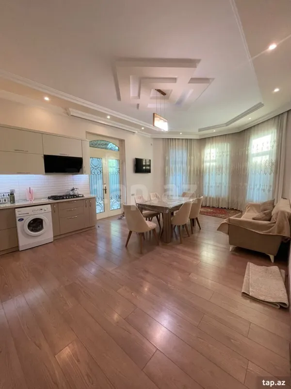 Satılır 4 otaqlı həyət evi