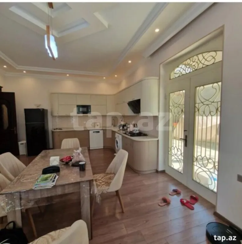 Satılır 4 otaqlı həyət evi