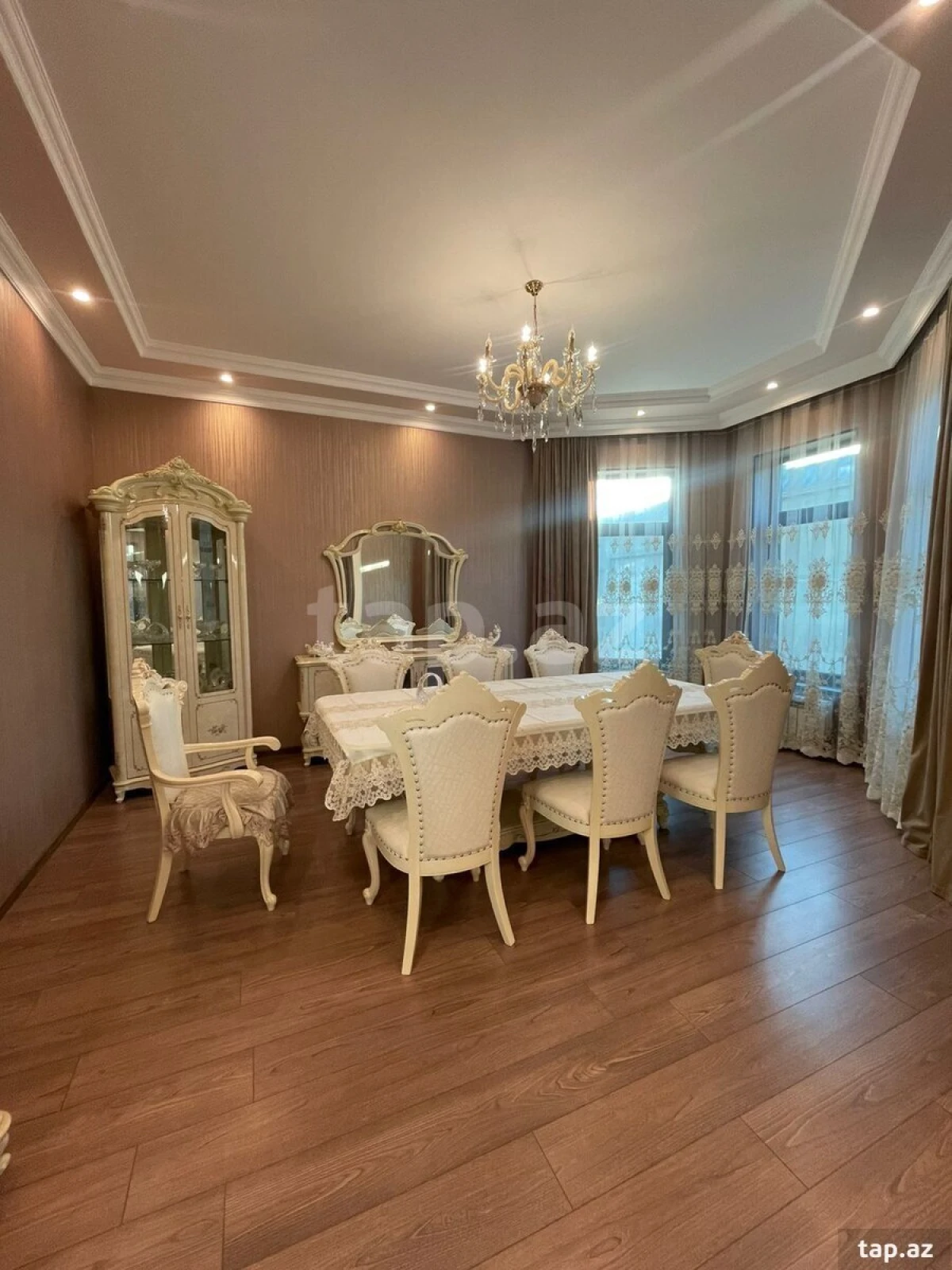 Satılır 4 otaqlı həyət evi