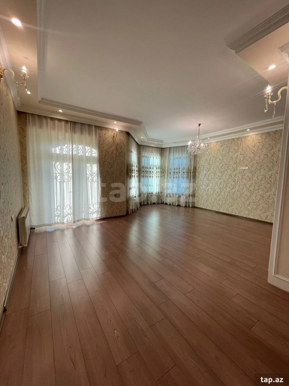 Satılır 4 otaqlı həyət evi