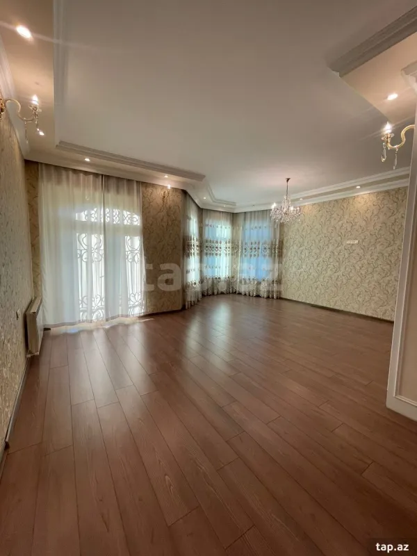 Satılır 4 otaqlı həyət evi