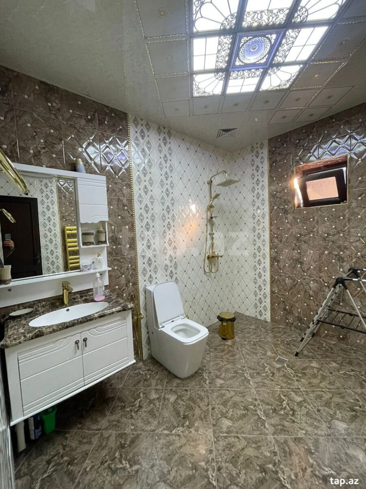 Satılır 4 otaqlı həyət evi