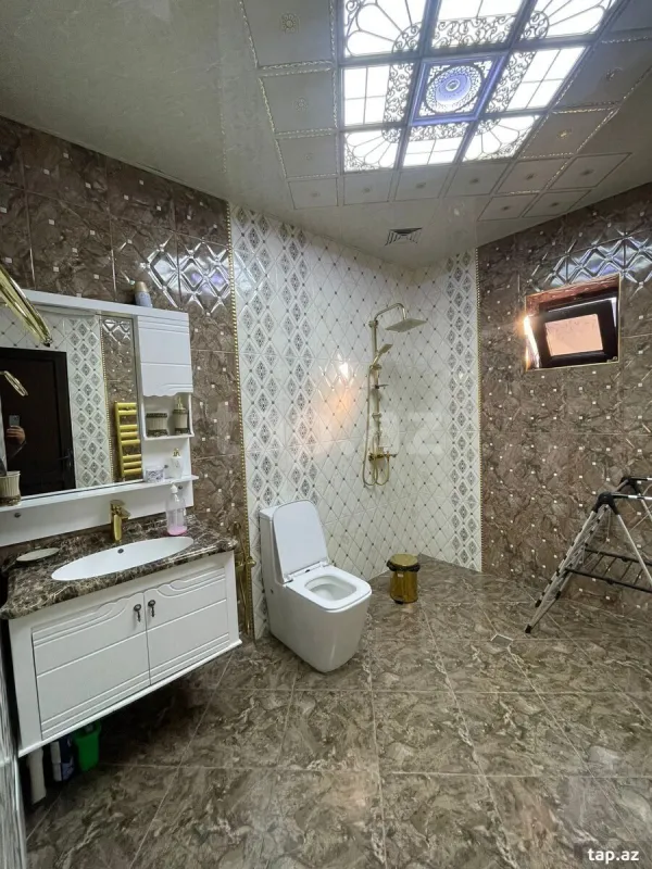 Satılır 4 otaqlı həyət evi