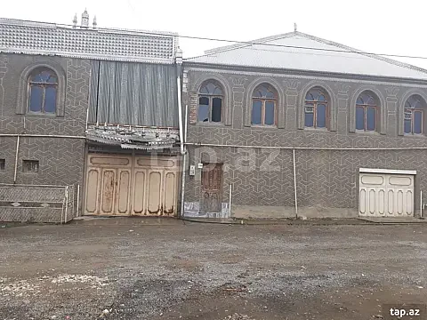 Satılır 7 otaqlı həyət evi 250 m² — Bakı 7 otaq 250.00 m²