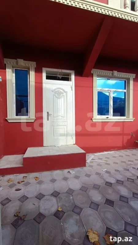 Satılır 4 otaqlı həyət evi 100 m²