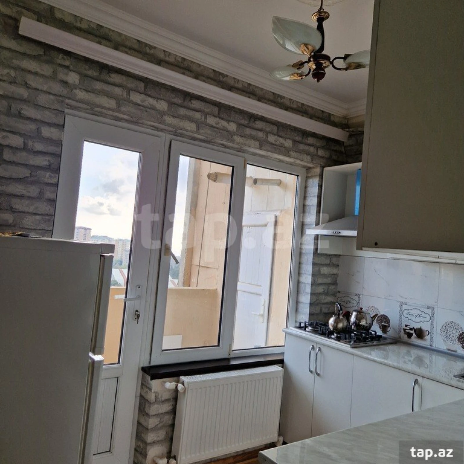 Satılır 3 otaqlı mənzil 71.17 m²