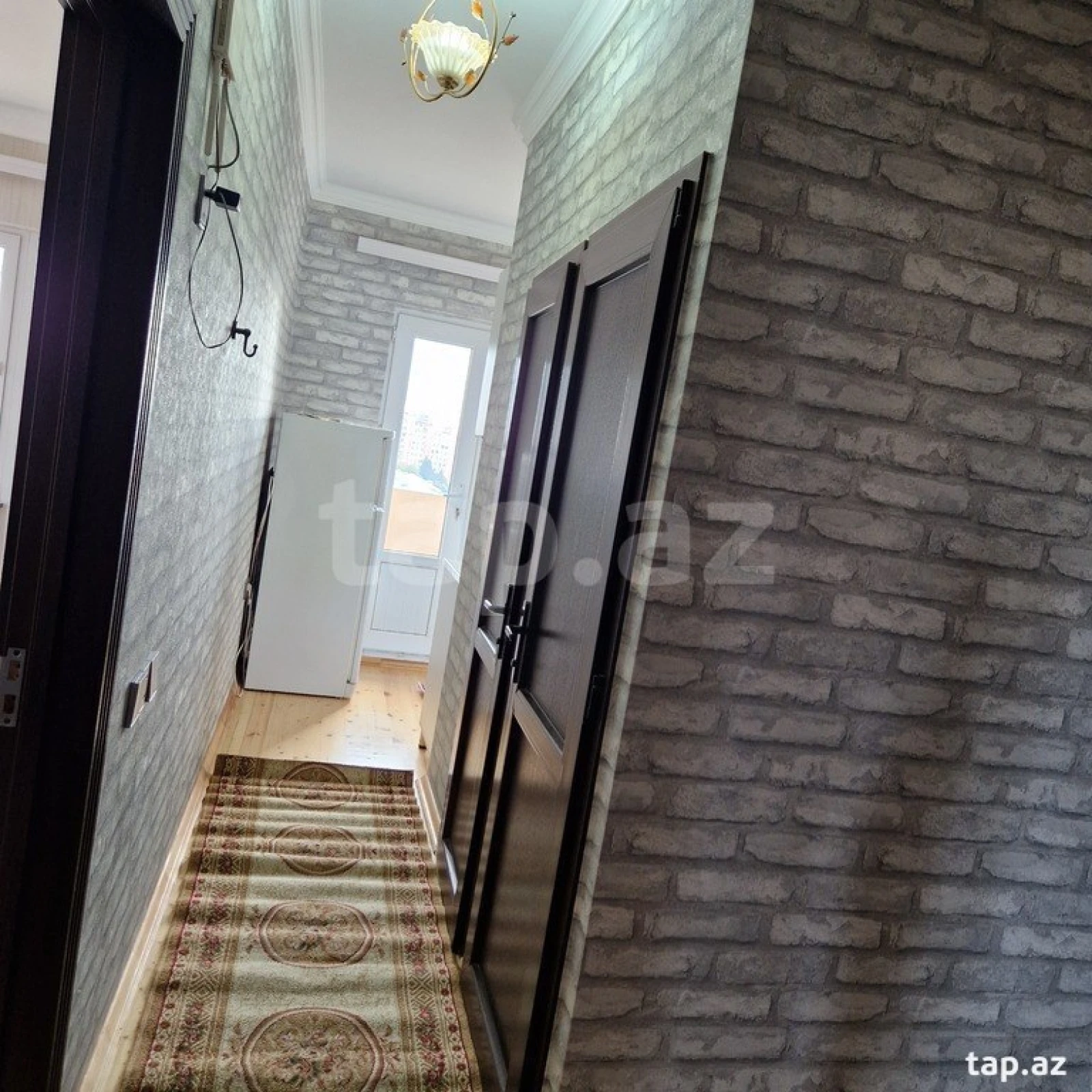 Satılır 3 otaqlı mənzil 71.17 m²