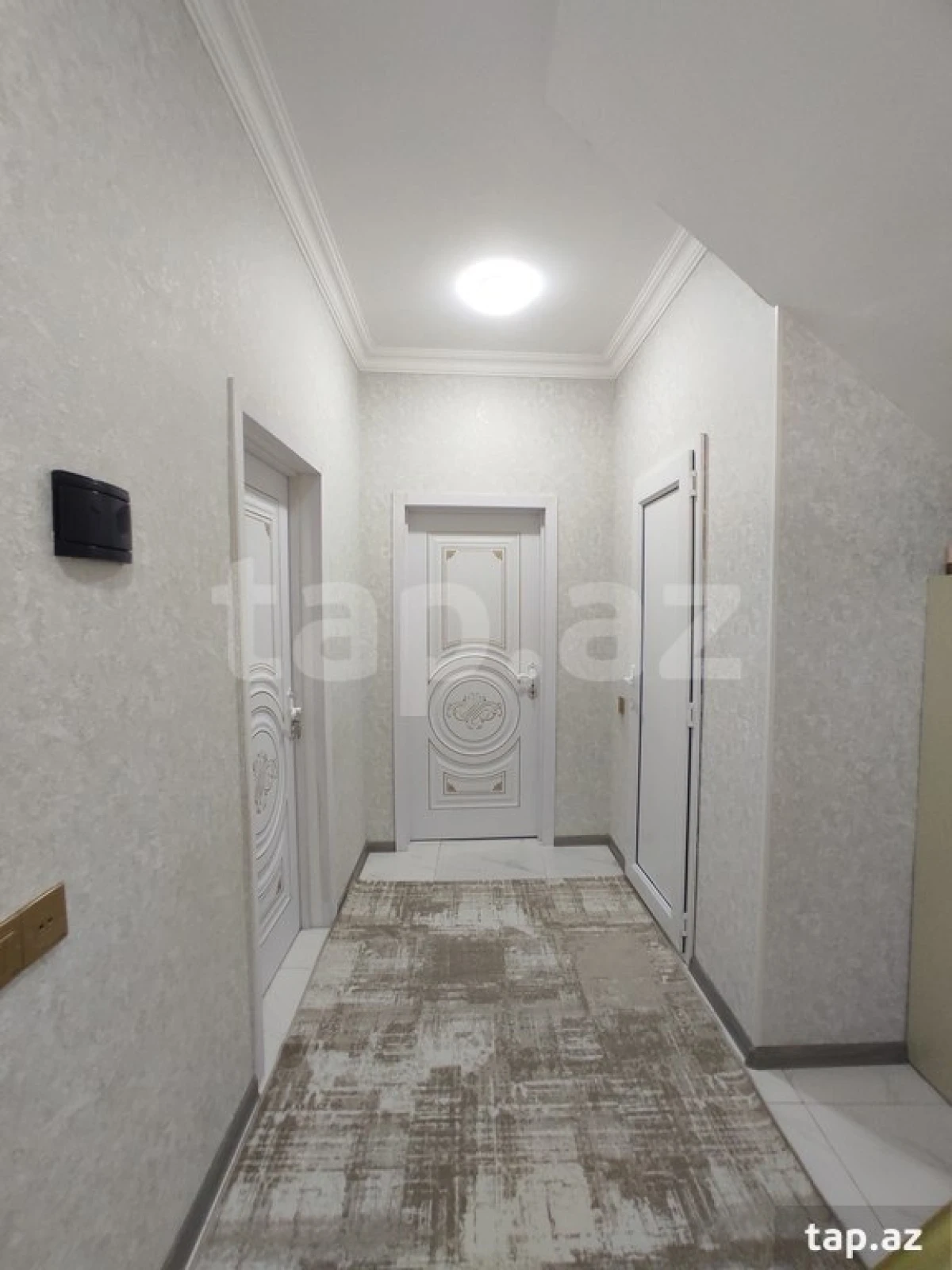 Satılır 4 otaqlı həyət evi