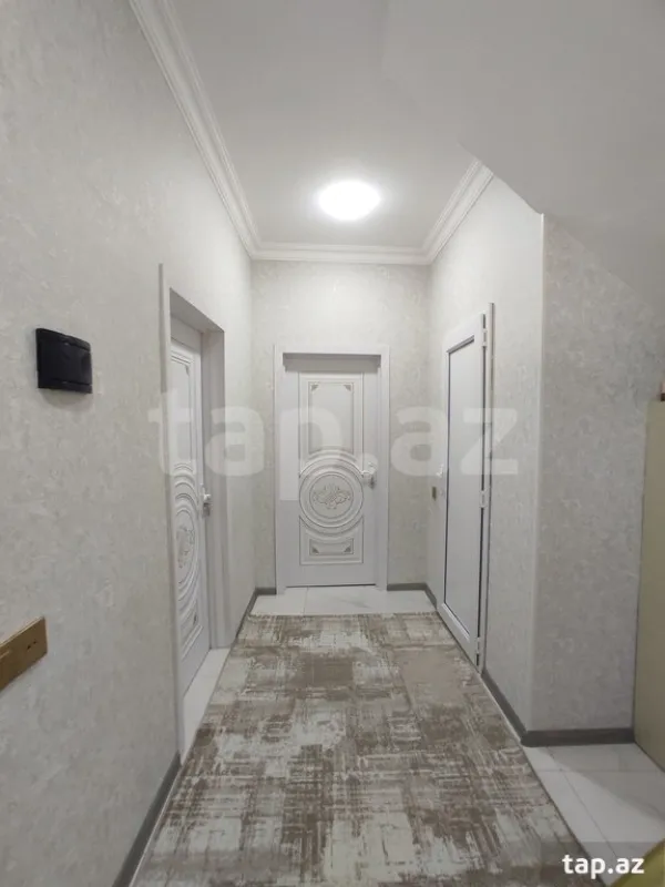 Satılır 4 otaqlı həyət evi