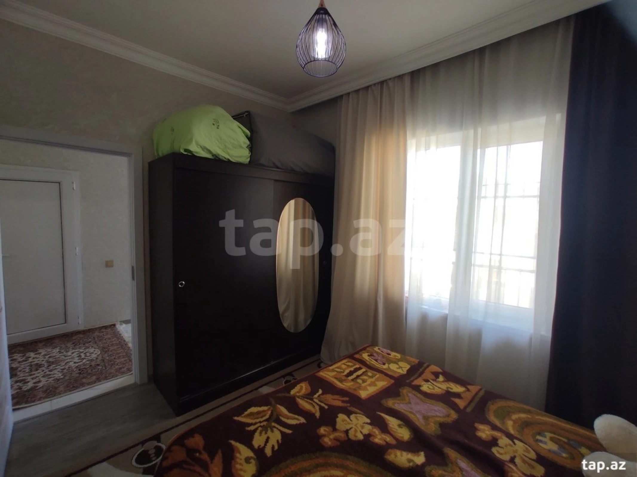 Satılır 4 otaqlı həyət evi