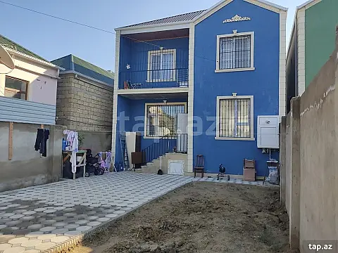 Satılır 4 otaqlı həyət evi