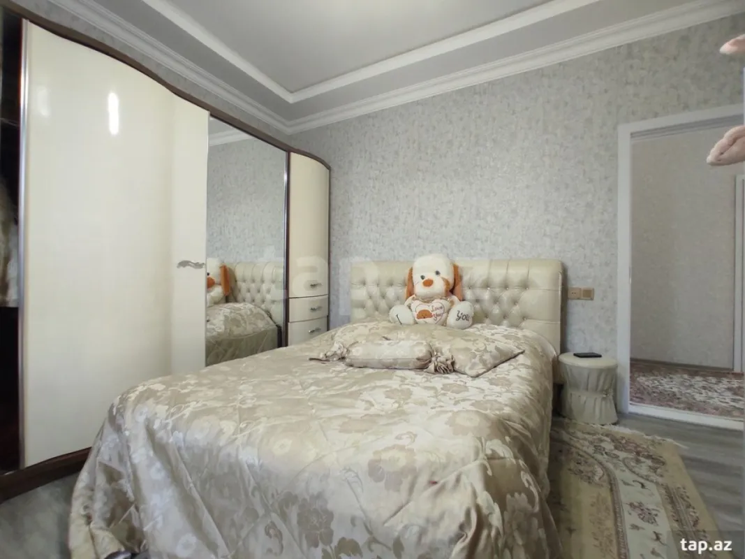 Satılır 4 otaqlı həyət evi