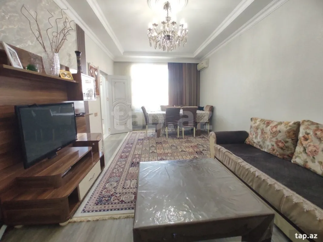 Satılır 4 otaqlı həyət evi