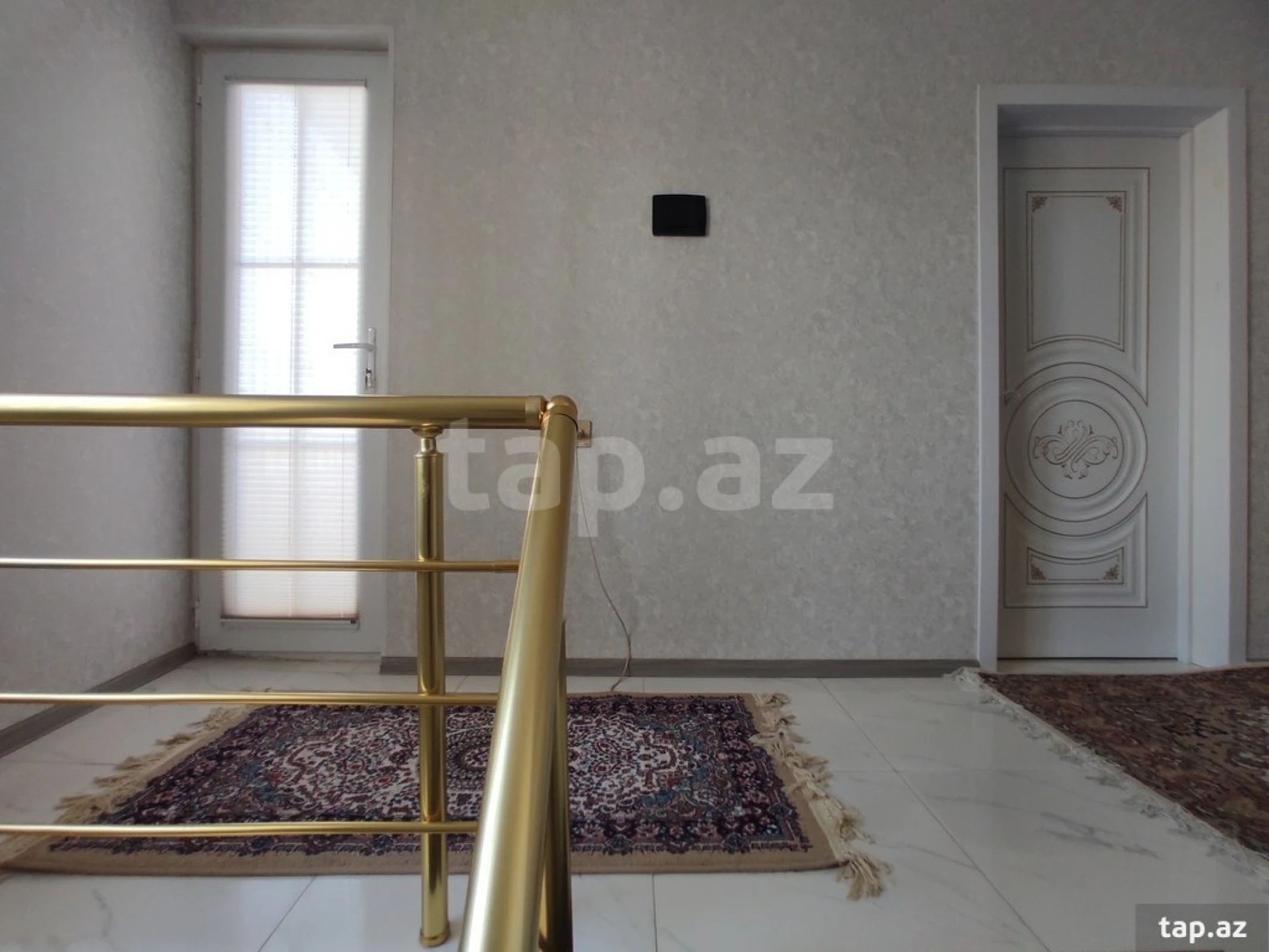 Satılır 4 otaqlı həyət evi