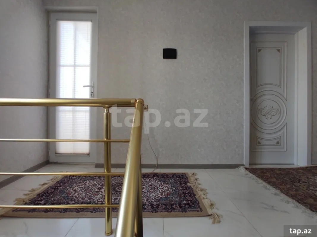 Satılır 4 otaqlı həyət evi