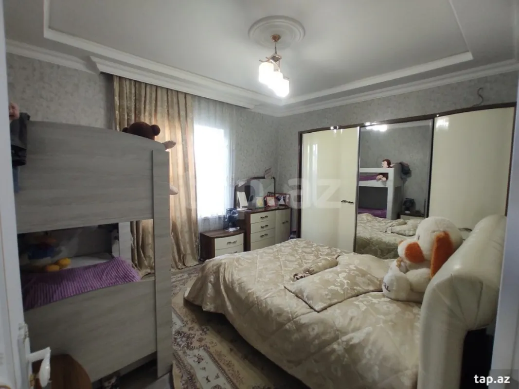 Satılır 4 otaqlı həyət evi