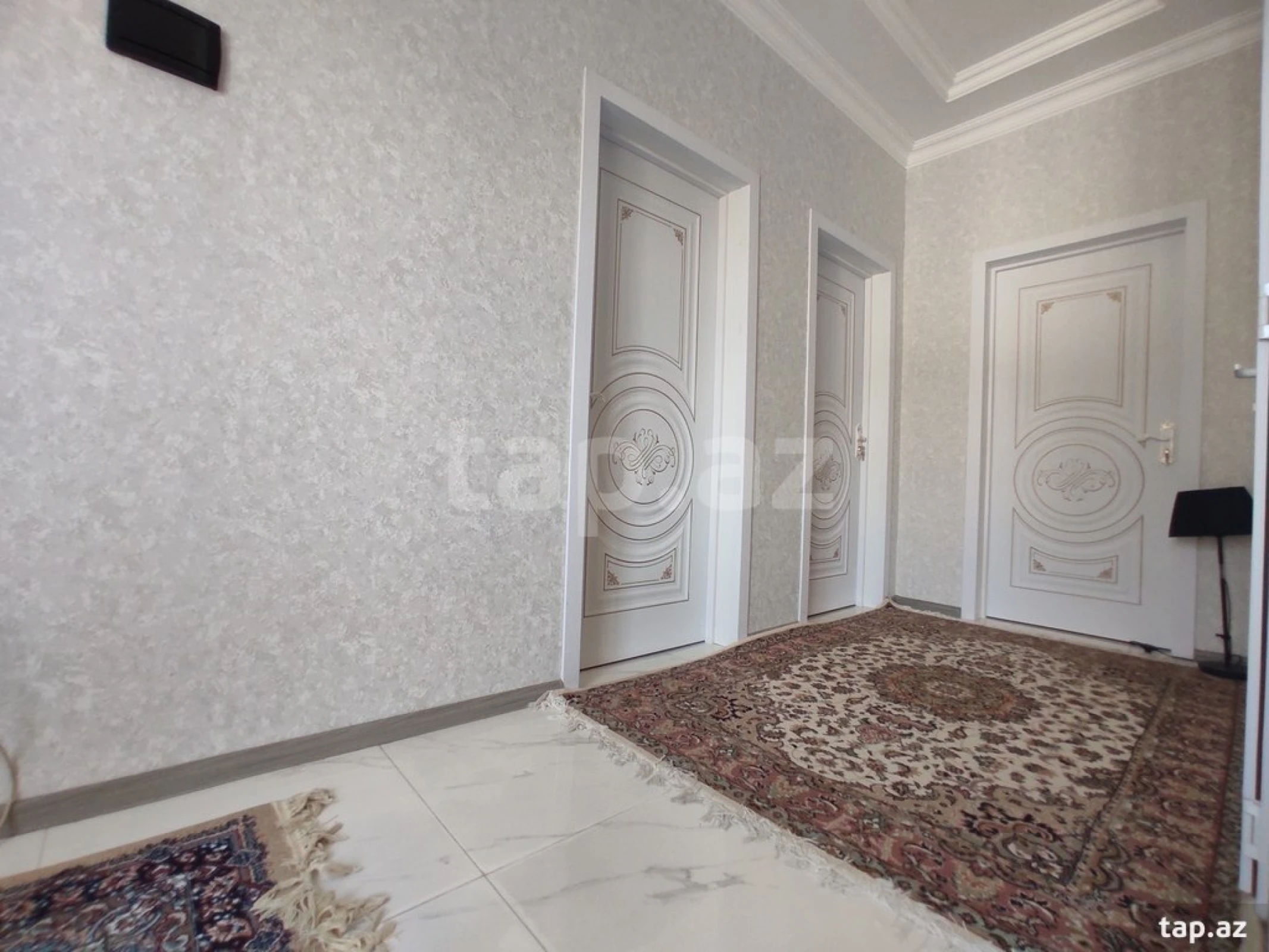 Satılır 4 otaqlı həyət evi