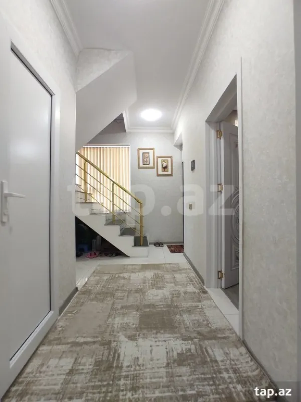 Satılır 4 otaqlı həyət evi