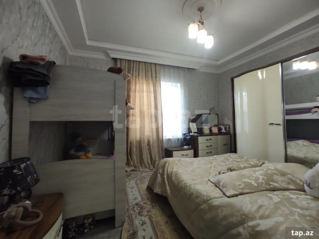 Satılır 4 otaqlı həyət evi