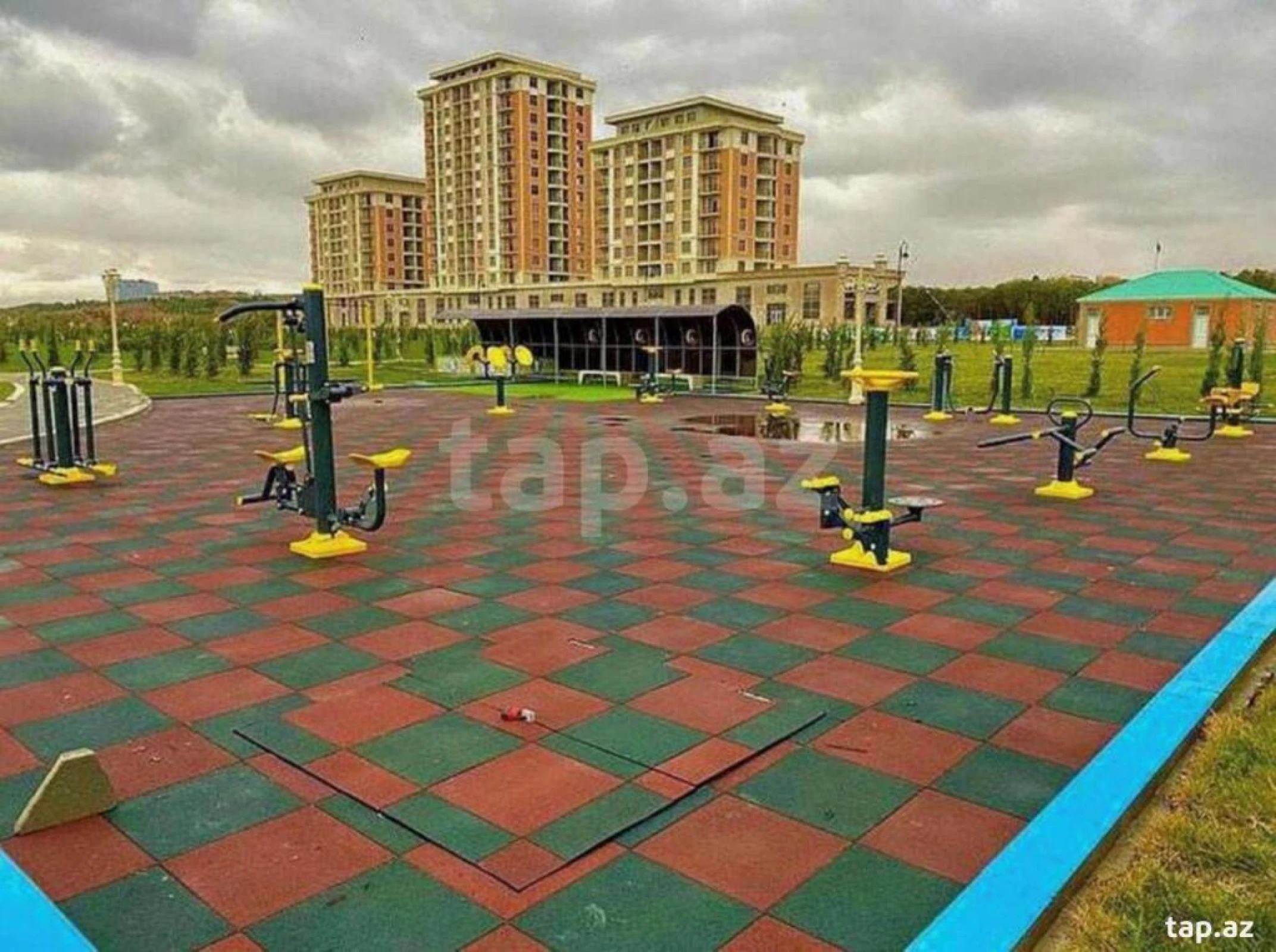 Kirayə verilir 3 otaqlı yeni tikili 60 m²