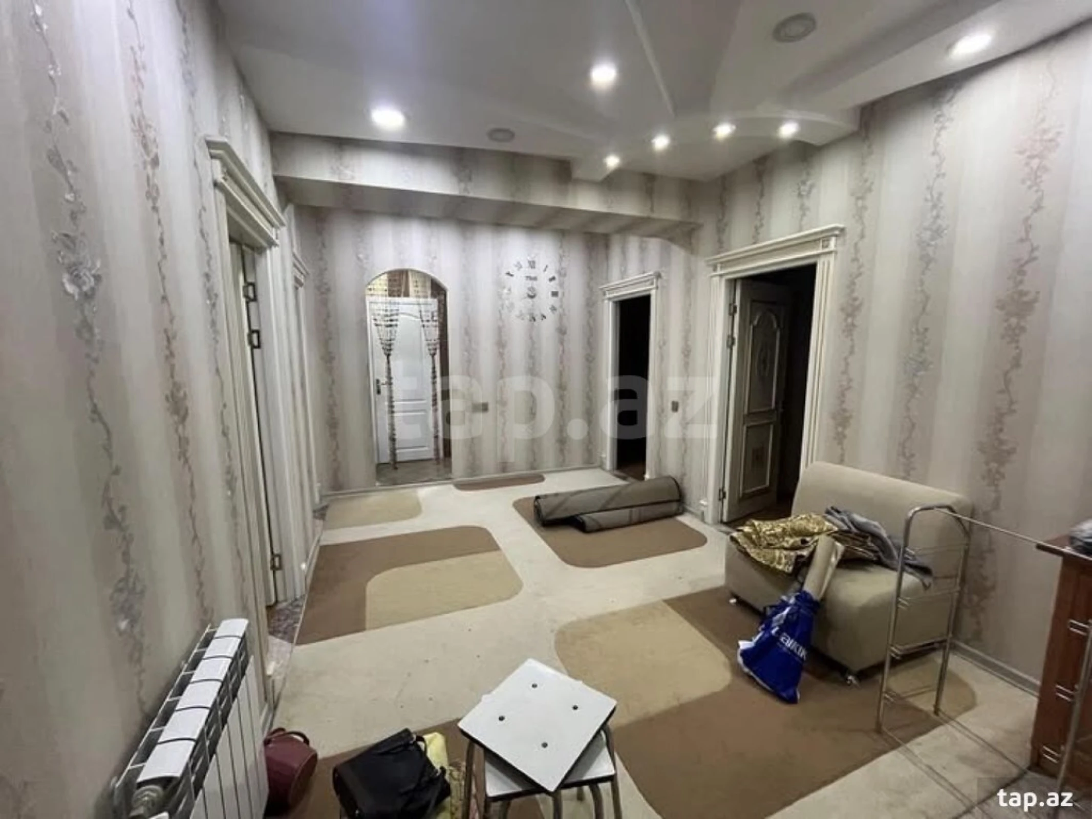 Satılır 3 otaqlı yeni tikili 120 m²