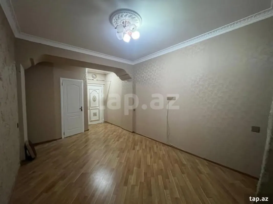Satılır 3 otaqlı yeni tikili 120 m²