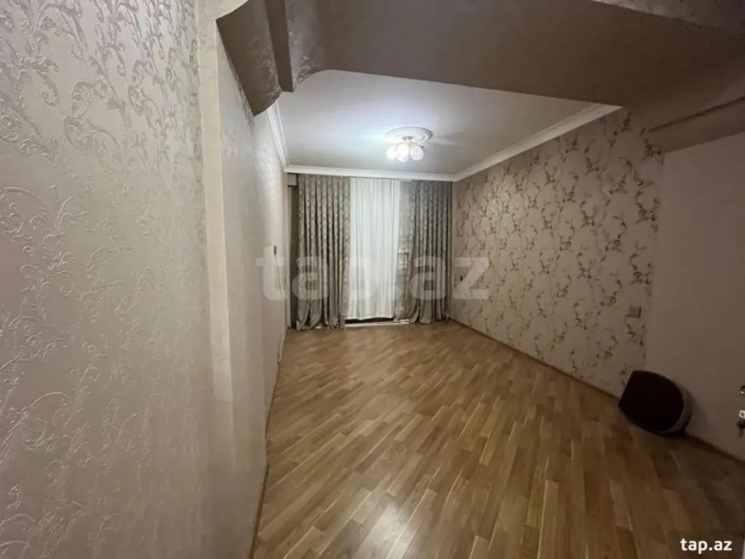 Satılır 3 otaqlı yeni tikili 120 m²
